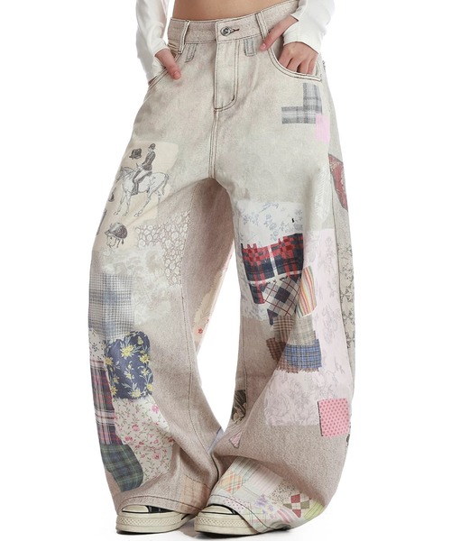 Sibra(シブラ)の「パッチワーク風プリント ワイドデニムパンツ(デニムパンツ・レディース・アイボリー・M)」の11枚目の写真