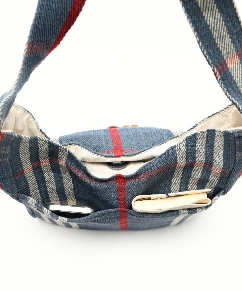 CLEDRAN(クレドラン)の「【軽量 外ポケットあり】CL3915 HAND&WORK COTTON JUTE SHOULDER(ショルダーバッグ・レディース・ベージュ系その他/ブルー系その他/グレー系その他2/グレー系その他/ブラック系その他・FREE)」の15枚目の写真