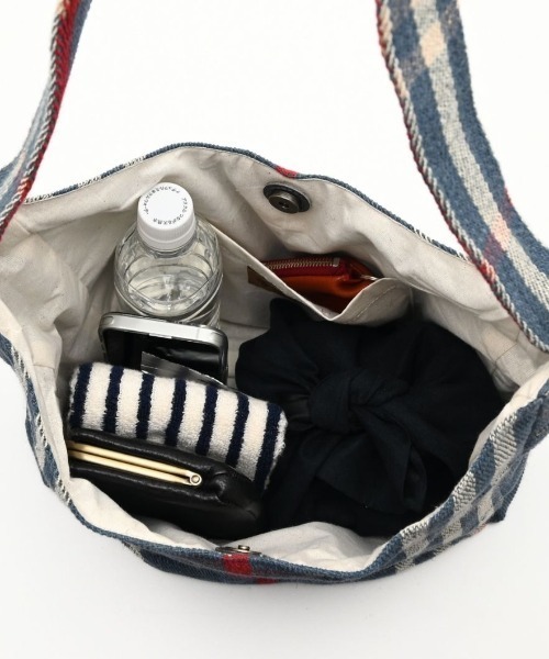CLEDRAN(クレドラン)の「【軽量 外ポケットあり】CL3915 HAND&WORK COTTON JUTE SHOULDER(ショルダーバッグ・レディース・ベージュ系その他/ブルー系その他/グレー系その他2/グレー系その他/ブラック系その他・FREE)」の17枚目の写真