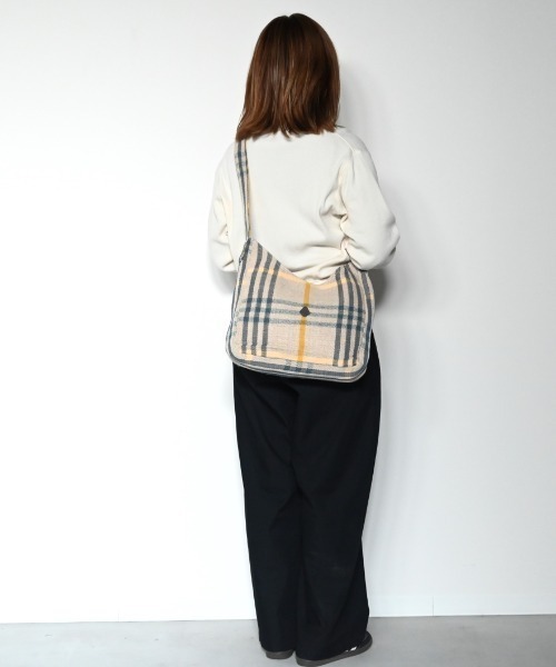 CLEDRAN(クレドラン)の「【軽量 外ポケットあり】CL3915 HAND&WORK COTTON JUTE SHOULDER(ショルダーバッグ・レディース・ベージュ系その他/ブルー系その他/グレー系その他2/グレー系その他/ブラック系その他・FREE)」の20枚目の写真