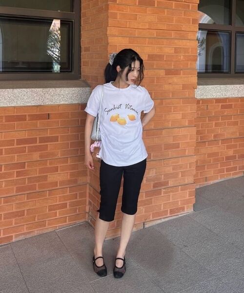 MONGDOL(モンドル)の「レモングラフィックオーバーサイズTシャツホワイトMDTS095WHITE(Tシャツ/カットソー・レディース・その他・F)」の2枚目の写真