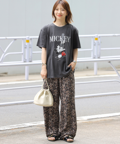 JOURNAL STANDARD relume(ジャーナルスタンダード レリューム)の「《追加》【GOOD ROCK SPEED / グッドロックスピード】<MICKEY MOUSE>Tシャツ(Tシャツ/カットソー・レディース・ホワイト/ブラック/ブラック系その他/ブラウン・MEDIUM)」の11枚目の写真