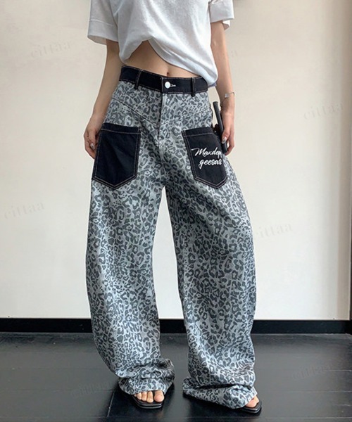 Dalfwin(ダールフィン)の「韓国ファッション レオパード柄ワイドデニムパンツパンツ(デニムパンツ・レディース・ライトブラウン/グレー・LARGE/MEDIUM/SMALL)」の1枚目の写真