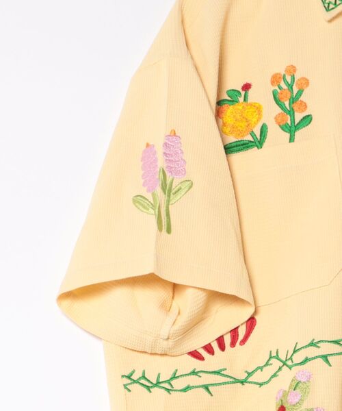 HOOK(フック)の「HOOK ガーデン総刺繍 ビッグシルエット 半袖シャツ (SS)(シャツ/ブラウス・メンズ・イエロー/ホワイト・FREE)」の4枚目の写真