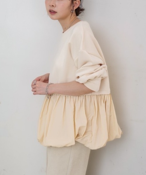 Bab(バブ)の「裾バルーンペプラムトップス(Tシャツ/カットソー・レディース・チャコールグレー/ベージュ/アイボリー・FREE)」の1枚目の写真