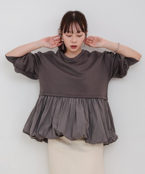 Bab(バブ)の「裾バルーンペプラムトップス(Tシャツ/カットソー・レディース・チャコールグレー/ベージュ/アイボリー・FREE)」の5枚目の写真