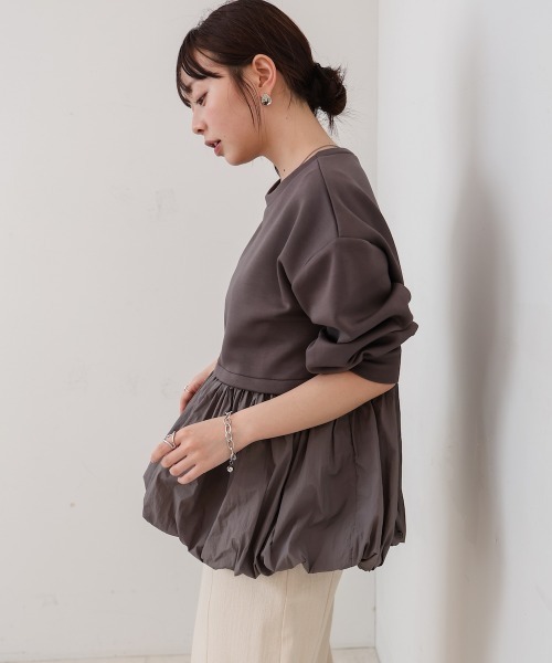 Bab(バブ)の「裾バルーンペプラムトップス(Tシャツ/カットソー・レディース・チャコールグレー/ベージュ/アイボリー・FREE)」の10枚目の写真