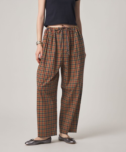 Steven Alan(スティーブンアラン)の「<Steven Alan>タック ギャザー イージーパンツ(その他パンツ・レディース・ブラック/ナチュラル/レッド・M/S)」の3枚目の写真