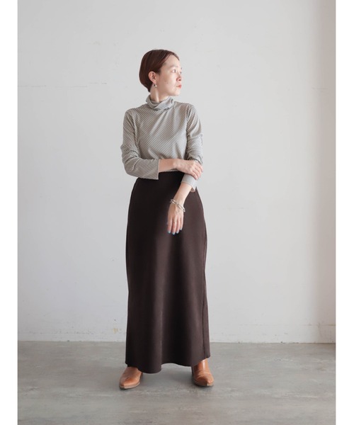 FIL DE FER(フィルデフェール)の「アソートスムースPT タートルネックプルオーバー(Tシャツ/カットソー・レディース・ブラック/キナリ・FREE)」の6枚目の写真
