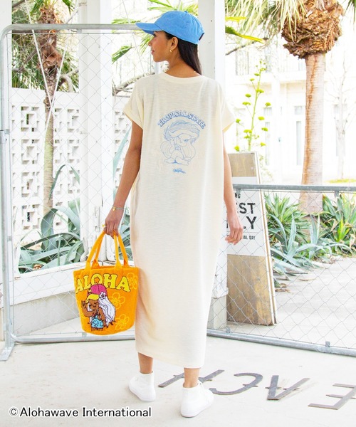 Kahiko(カヒコ)の「【Kahiko】ALOHA MAPUA クーオコアTシャツワンピース(ワンピース・レディース・ネイビー/ベージュ/アイボリー/ホワイト・FREE)」の2枚目の写真