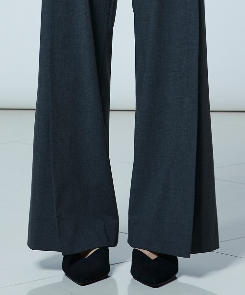 Sov.(ソブ)の「AKKO×Sov. /フロントタック&スリットパンツ(WEB限定)(スラックス・レディース・ブラウン/チャコールグレー・36/38)」の16枚目の写真