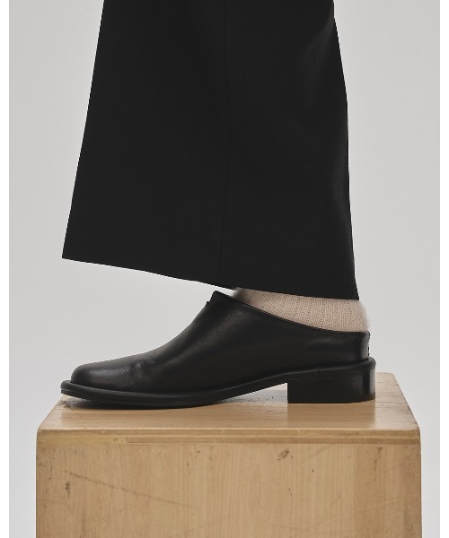 TODAYFUL(トゥデイフル)の「Slide Leather Shoes(サンダル・レディース・ブラック・36inch/37inch/38inch)」の7枚目の写真