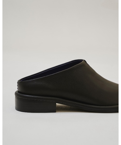TODAYFUL(トゥデイフル)の「Slide Leather Shoes(サンダル・レディース・ブラック・36inch/37inch/38inch)」の18枚目の写真