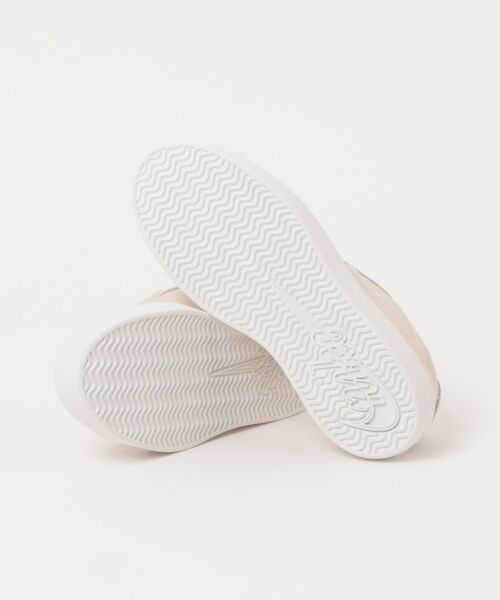 NIKE（ナイキ）の「NIKE ナイキ W COURT HERITAGE MS レディーススニーカー(ウィメンズコートヘリテージMS) IM7529-002 ファントム/セイル/セイル（スニーカー・レディース・アイボリー・23.0cm/22.5cm/25.0cm/24.5cm/24.0cm/23.5cm）」の3枚目の写真