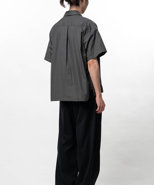 In・stru(men-tal).(インストルメンタル)の「Cotton Oxford Short Sleeve Shirt(シャツ/ブラウス・メンズ・ブラック/ホワイト・48/46/44)」の15枚目の写真