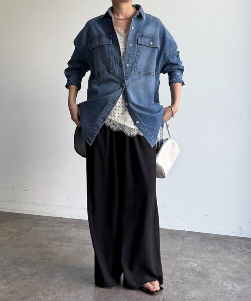 DouDou（ドゥドゥ）の「【Healthy denim】Almond（シャツ/ブラウス・レディース・ブルー・1）」の4枚目の写真
