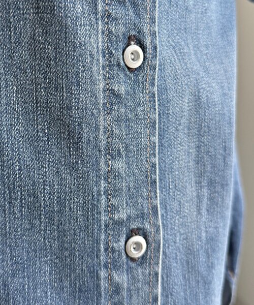 DouDou（ドゥドゥ）の「【Healthy denim】Almond（シャツ/ブラウス・レディース・ブルー・1）」の20枚目の写真