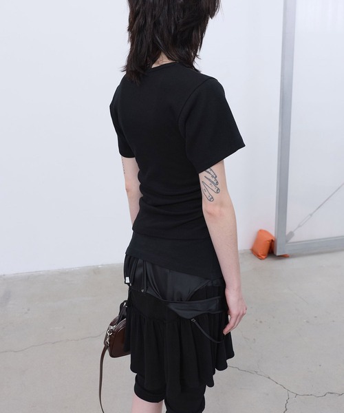 LCDC TM（エルシーディーシーティーエム）の「DETAIL SLIM T-SHIRT（Tシャツ/カットソー・レディース・Black・S）」の2枚目の写真