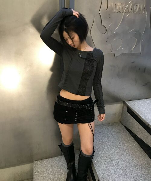 HALF DEVIL US（ハーフデビルアス）の「パネルカットクロップTシャツ_チャコール（Tシャツ/カットソー・レディース・その他・FREE）」の12枚目の写真