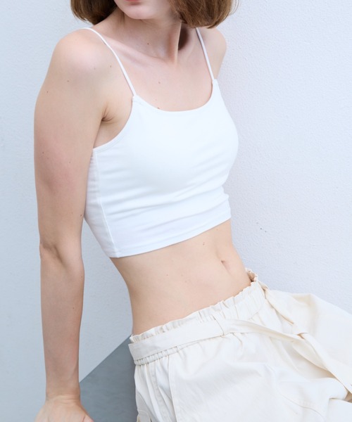 DRWCYS(ドロシーズ)の「【接触冷感】カップ付きクロップド丈キャミ(キャミソール・レディース・ホワイト/レッド/ブラック・FREE)」の5枚目の写真