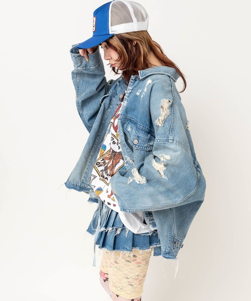 RNA（アールエヌエー）の「J2195 ワイドBIG Gジャン（デニムジャケット・レディース・ライトインディゴブルー・MEDIUM）」の3枚目の写真