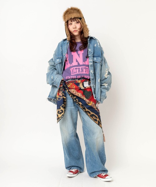 RNA（アールエヌエー）の「J2195 ワイドBIG Gジャン（デニムジャケット・レディース・ライトインディゴブルー・MEDIUM）」の8枚目の写真