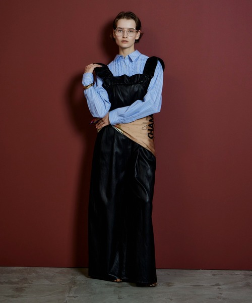 MAISON SPECIAL(メゾンスペシャル)の「【2026Autumn PRE-ORDER】Vegan Leather Frill Rompers/ヴィーガンレザーフリルロンパース(サロペット/オーバーオール・レディース・ブラック/ブラウン・36/38)」の2枚目の写真