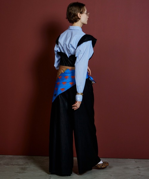 MAISON SPECIAL(メゾンスペシャル)の「【2026Autumn PRE-ORDER】Vegan Leather Frill Rompers/ヴィーガンレザーフリルロンパース(サロペット/オーバーオール・レディース・ブラック/ブラウン・36/38)」の6枚目の写真