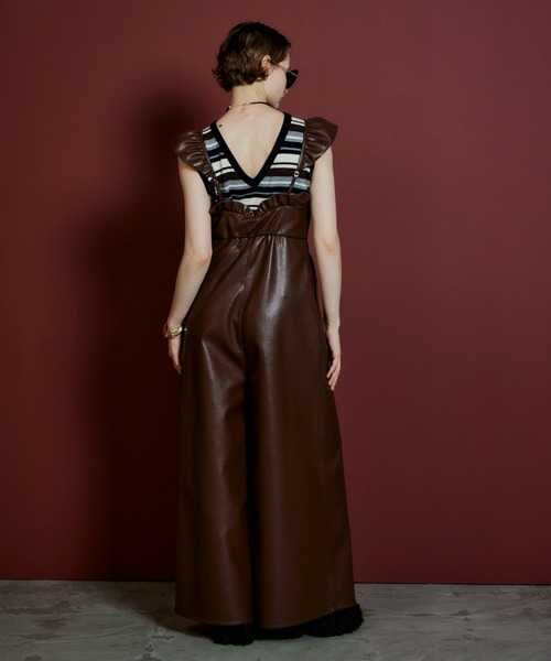 MAISON SPECIAL(メゾンスペシャル)の「【2026Autumn PRE-ORDER】Vegan Leather Frill Rompers/ヴィーガンレザーフリルロンパース(サロペット/オーバーオール・レディース・ブラック/ブラウン・36/38)」の11枚目の写真