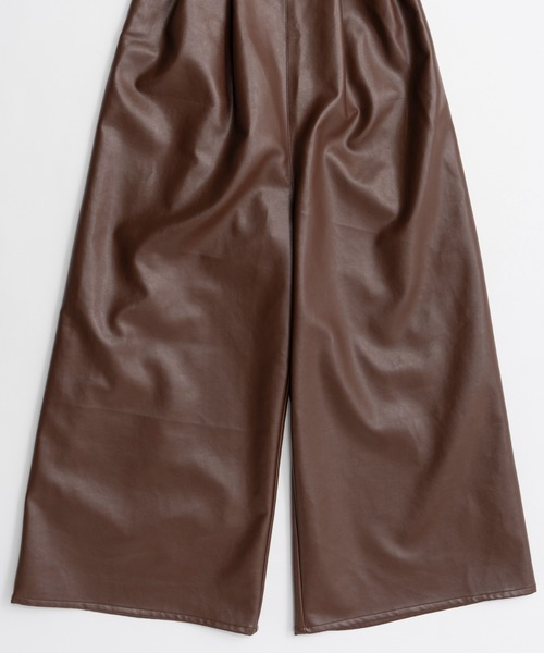 MAISON SPECIAL(メゾンスペシャル)の「【2026Autumn PRE-ORDER】Vegan Leather Frill Rompers/ヴィーガンレザーフリルロンパース(サロペット/オーバーオール・レディース・ブラック/ブラウン・36/38)」の17枚目の写真