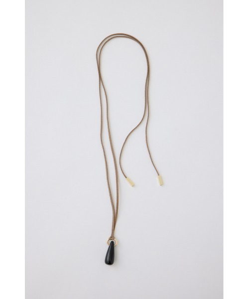 RIM.ARK(リムアーク)の「Stone modern pendant(ストーン モダン ペンダント)(ネックレス・レディース・ブラック/グリーン・FREE)」の7枚目の写真