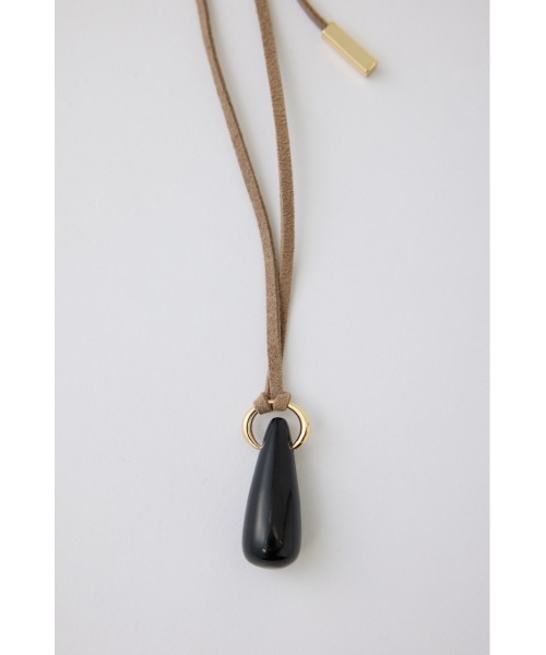RIM.ARK(リムアーク)の「Stone modern pendant(ストーン モダン ペンダント)(ネックレス・レディース・ブラック/グリーン・FREE)」の8枚目の写真