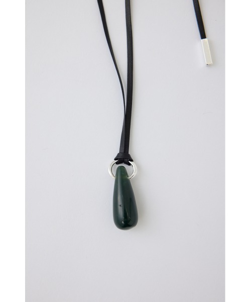 RIM.ARK(リムアーク)の「Stone modern pendant(ストーン モダン ペンダント)(ネックレス・レディース・ブラック/グリーン・FREE)」の14枚目の写真