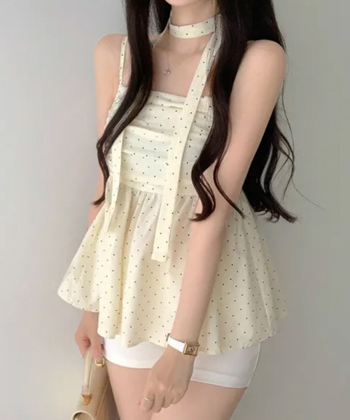 VIVID LADY(ビビッドレディー)の「チョーカー付き ドットペプラムキャミトップス(シャツ/ブラウス・レディース・クリーム/ネイビー/ライトブルー・FREE)」の5枚目の写真