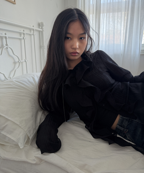 LOTSYOU(ロッツユー)の「LOTSYOU_Maleficent Blouse BLACK(シャツ/ブラウス・レディース・その他・MEDIUM/SMALL)」の2枚目の写真