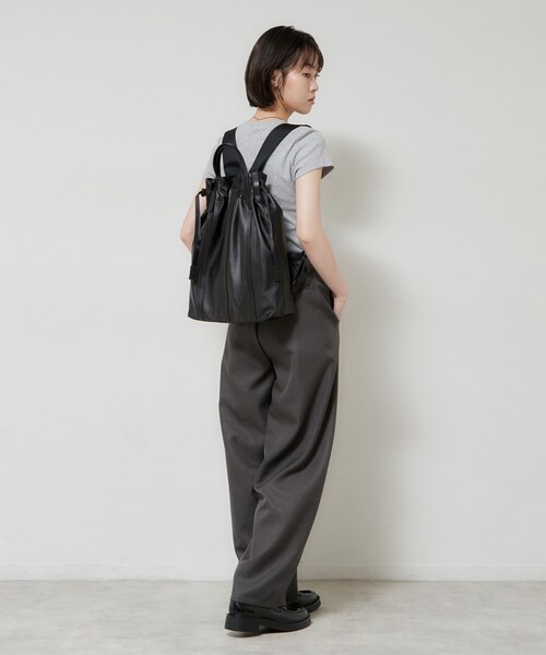 HIROKO HAYASHI(ヒロコハヤシ)の「FINE(フィーネ)2way ナップサック(バックパック/リュック・レディース・ブラック・00)」の4枚目の写真