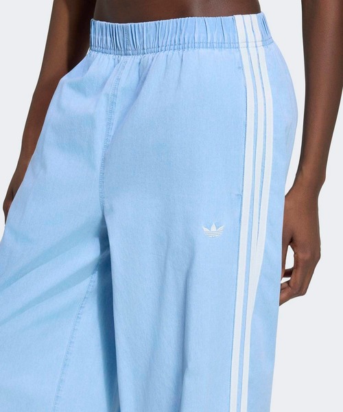 adidas(アディダス)の「アディダス オリジナルス サマーグロー デニム ワイド レッグ パンツ / アディダスオリジナルス adidas Originals(その他パンツ・レディース・ブルー・XX-LARGE/3XL/LARGE/MEDIUM/SMALL/X-LARGE/X-SMALL)」の3枚目の写真