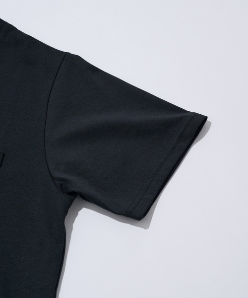THE NORTH FACE(ザノースフェイス)の「【THE NORTH FACE】S/S SQ LG POCKET T(Tシャツ/カットソー・レディース・ホワイト/ブラック・M/L)」の7枚目の写真