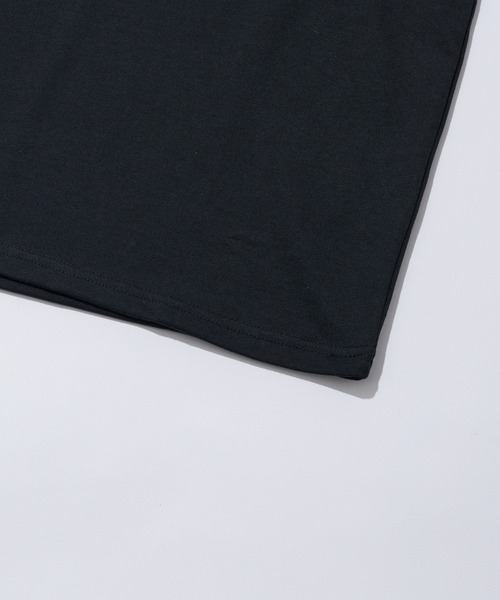 THE NORTH FACE(ザノースフェイス)の「【THE NORTH FACE】S/S SQ LG POCKET T(Tシャツ/カットソー・レディース・ホワイト/ブラック・M/L)」の8枚目の写真