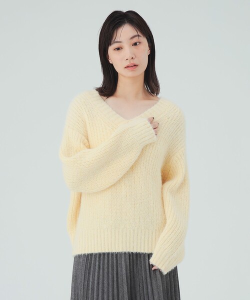BEAMS HEART（ビームスハート）の「Vネック シャギー プルオーバー（ニット/セーター・レディース・ブラウン系その他2/イエロー/チャコールグレー・FREE）」の16枚目の写真