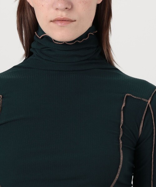 BASERANGE(ベースレンジ)の「BASERANGE OMATO タートルネックプルオーバー(Tシャツ/カットソー・レディース・ダークグリーン・M)」の6枚目の写真