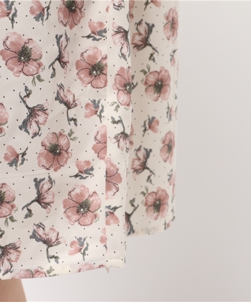 E hyphen world gallery(イーハイフンワールドギャラリー)の「SS ジョーゼット花柄ドットPtワンピース(ワンピース・レディース・ブラック/オフホワイト・FREE)」の10枚目の写真