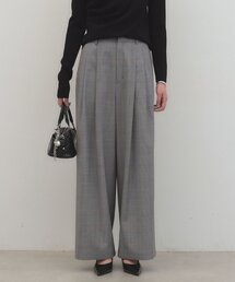 《履くだけで美シルエット》タックワイドパンツ