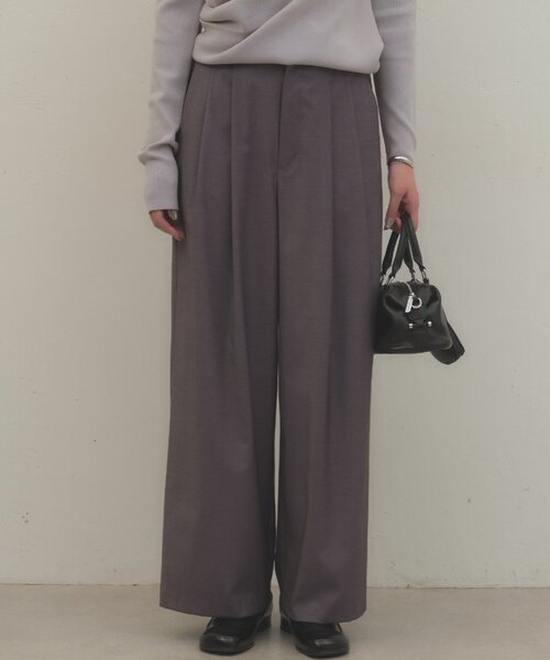 LOUNGEDRESS(ラウンジドレス)の「《履くだけで美シルエット》タックワイドパンツ(その他パンツ・レディース・ベージュ/グレー/ピンク・38/36)」の9枚目の写真