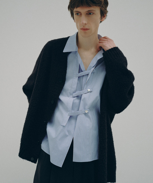 EDIFICE（エディフィス）の「Hedie.+ 4tabs Stripe Shirt（シャツ/ブラウス・メンズ・サックスブルー・2/3）」の4枚目の写真