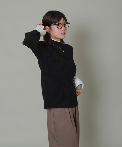 libelle more（リベル モア）の「配色レイヤード風モックネックニット（ニット/セーター・レディース・ブラック/杢グレー/オフホワイト/サックスブルー・M/L）」の11枚目の写真