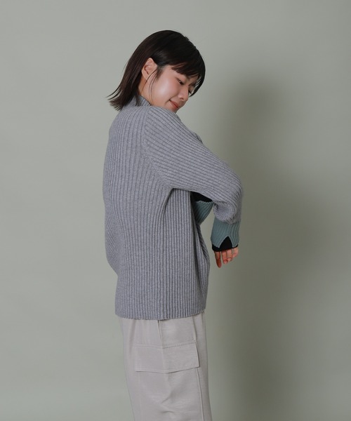 libelle more（リベル モア）の「配色レイヤード風モックネックニット（ニット/セーター・レディース・ブラック/杢グレー/オフホワイト/サックスブルー・M/L）」の17枚目の写真