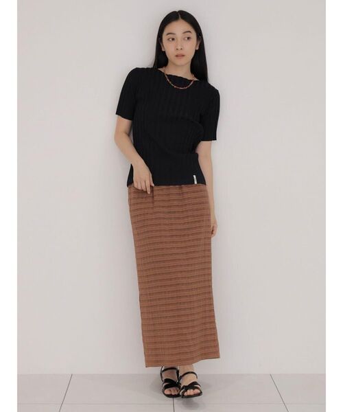 FIKA.(フィーカ)の「Glitter rib knit top(ニット/セーター・レディース・ブラック/オレンジ系3/シルバー・MEDIUM)」の19枚目の写真