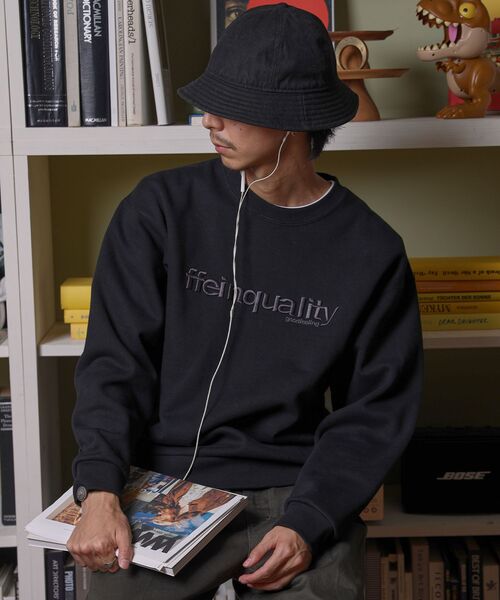 FFEIN(フェイン)の「*新色追加【FFEIN(フェイン)】ヘビーウエイトセンターデカロゴ3D刺繍スウェット / スウェット トレーナー 刺繍 裏起毛 クルーネック ワンポイント(スウェット・メンズ・グリーン/ブラウン/ネイビー/ブラック/アッシュグレー/ホワイト/バーガンディー・SMALL/MEDIUM/LARGE)」の9枚目の写真