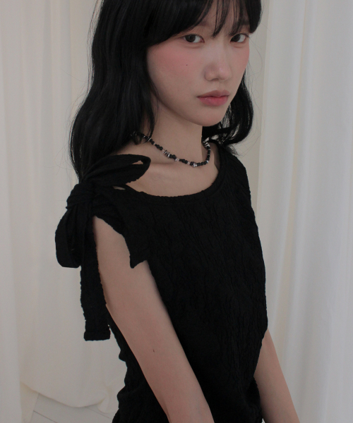 RUBATI(ルバティ)の「アメリアリボンオフショルダースリーブレストップ_ブラック(Tシャツ/カットソー・レディース・その他・FREE)」の2枚目の写真